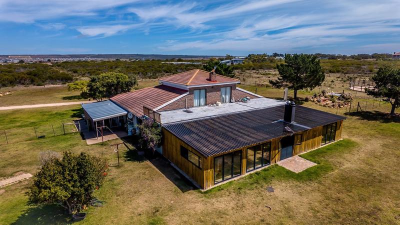 5 Bedroom Property for Sale in Aalwyndal Western Cape